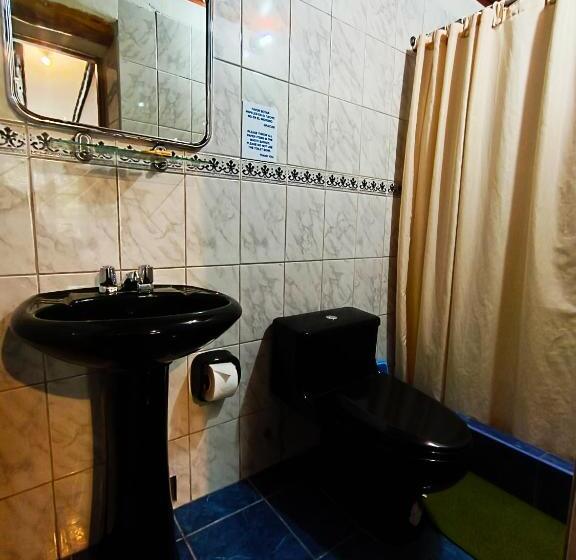패밀리 룸, Wayras Hostal