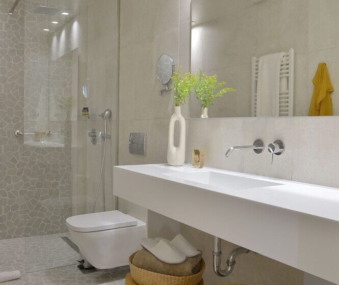 이그제큐티브 스위트, Mirivili Rooms & Suites