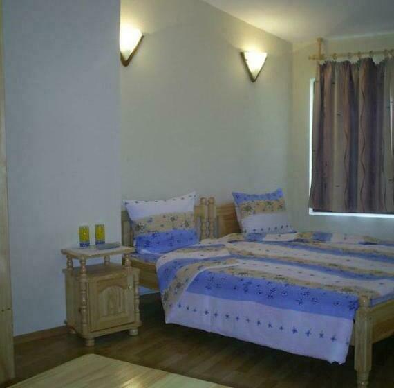 Трехместный Номер Стандарт с Балконом, Guest House Antoaneta