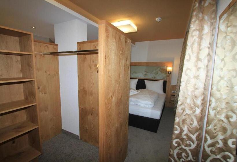 דירת 2 חדרים עם טרסה, Relax Apartments