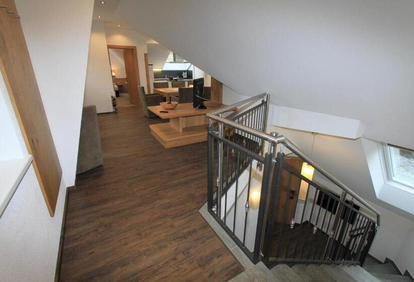 דירת פנטהאוז 1 חדרי שינה, Relax Apartments