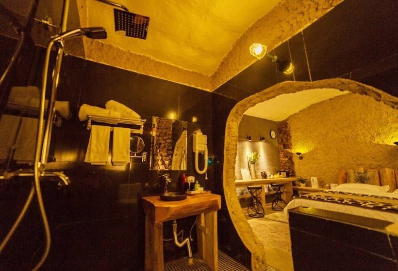 Номер Стандарт, Shangri La City Art Stack Forty Seven Other Inn