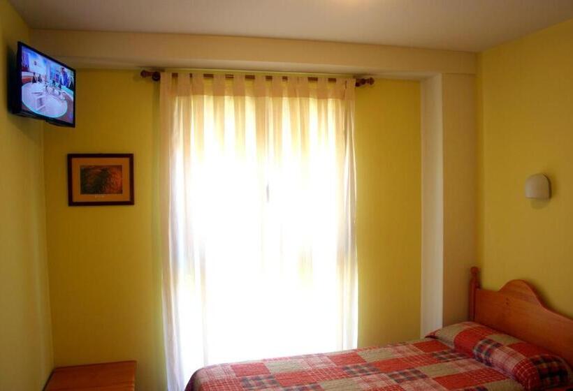 Номер Стандарт, Hostal La Granja