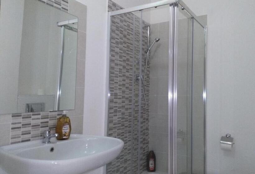 Standart Oda, Porrino Affittacamere Self Checking   Accesso Autonomo