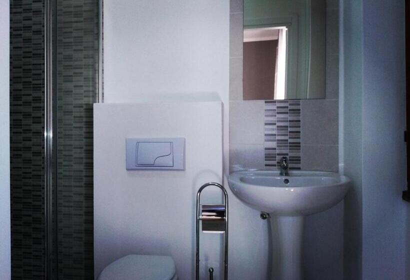 Basic Oda, Porrino Affittacamere Self Checking   Accesso Autonomo