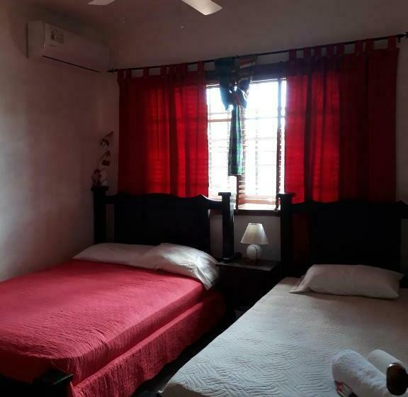 Номер Стандарт, Hostal Compostela Inn