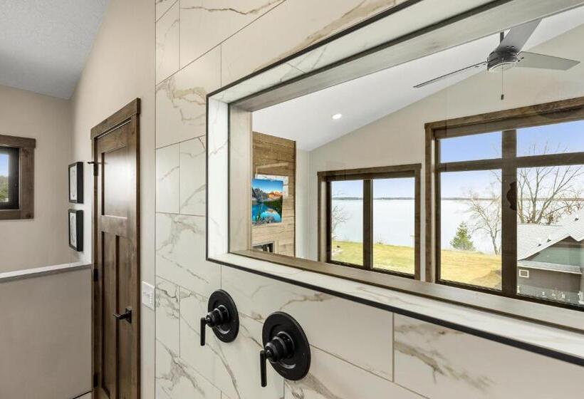 Апартаменты 5 спален, Quarterdeck Resort
