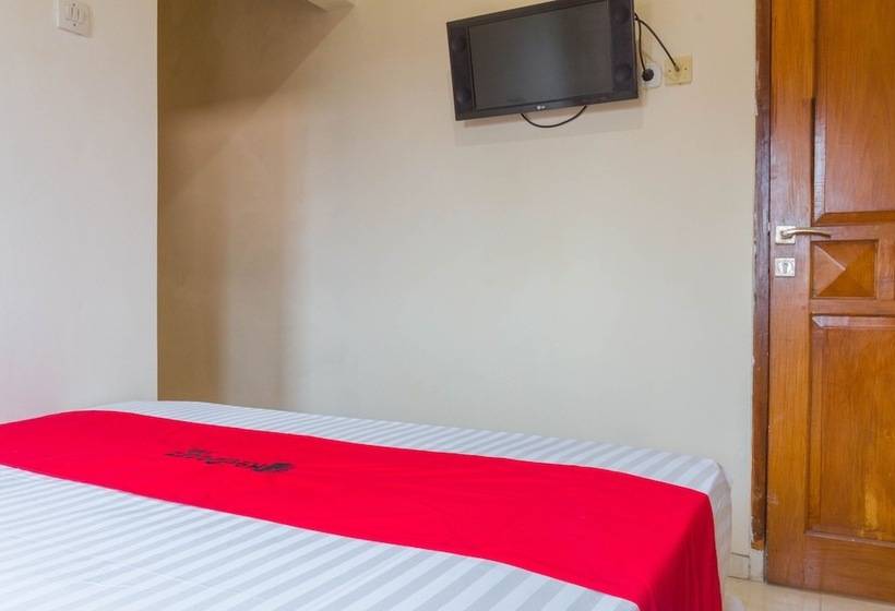 Cameră Standard, Reddoorz Near Pasar Pagi Cirebon 2