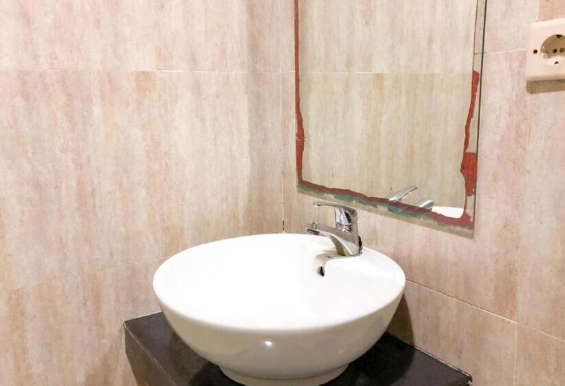 Номер Стандарт, Reddoorz Near Pantai Pede