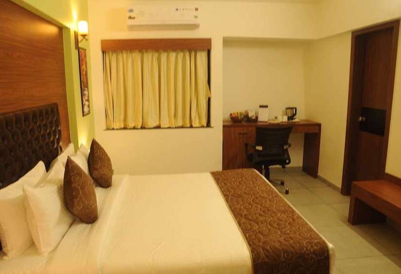 Superior Room with Balcony, Pride Resort & Convention Centre