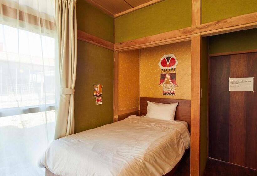 带共用浴室的标准房间, Haku Hostel
