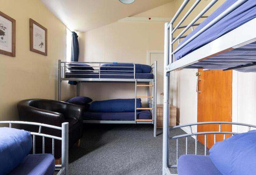 Семейный Номер, Durness Youth Hostel