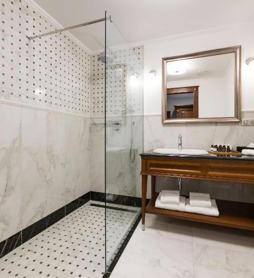 Номер Стандарт, Palace Art Hotel Pezinok