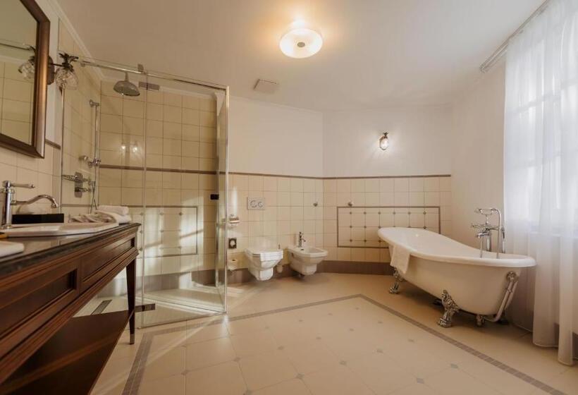 Люкс, Palace Art Hotel Pezinok