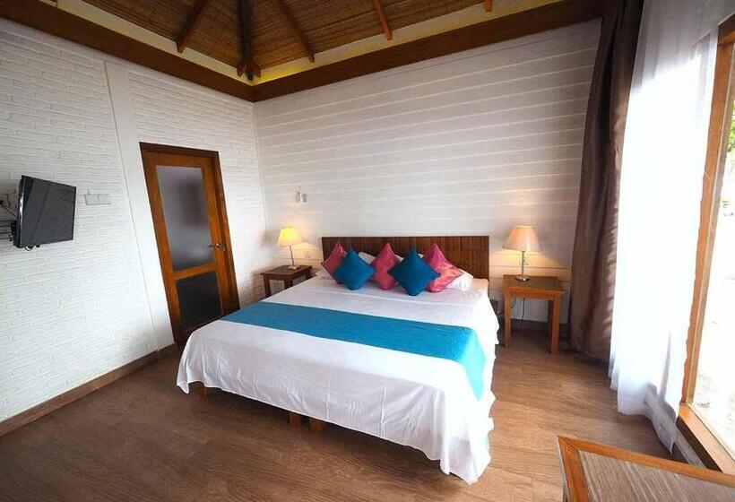 스탠다드 룸, White Sands Beach Resort Lembeh