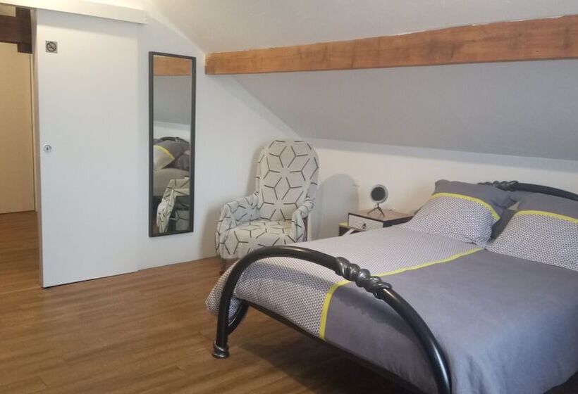 Номер Стандарт Трехместный, Chambres D'hôtes Toulaho