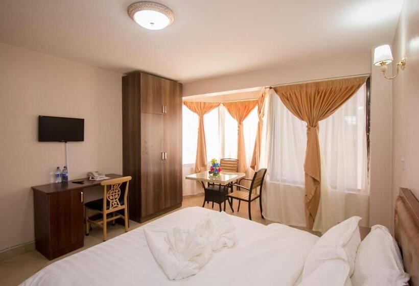 اتاق خانوادگی, Paleo Hotel & Spa