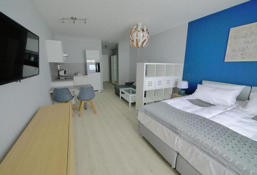 Апартаменты 1 Спальня, Blue River Side