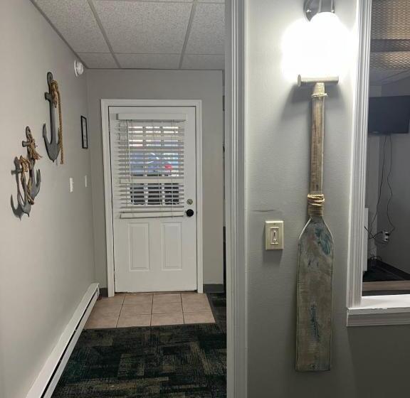 Люкс Повышенной Комфортности, Carbone S Beachside Guest Rooms