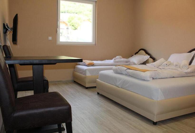 اتاق استاندارد سه نفره, Guesthouse Eko Piva