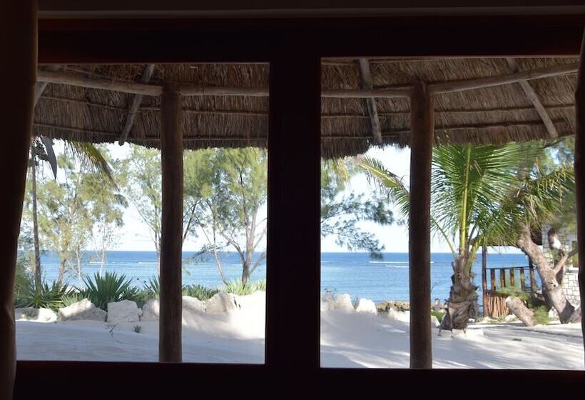 بانگلوی استاندارد با چشم‌انداز دریا, Laguna Blu   Resort Madagascar