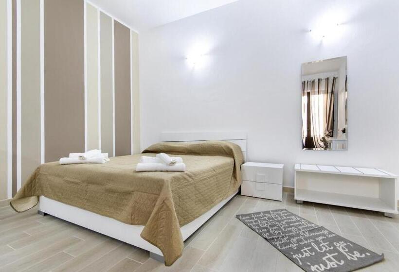 Номер Стандарт с Террасой, In Centros Vicino Cefalu Selfchekin
