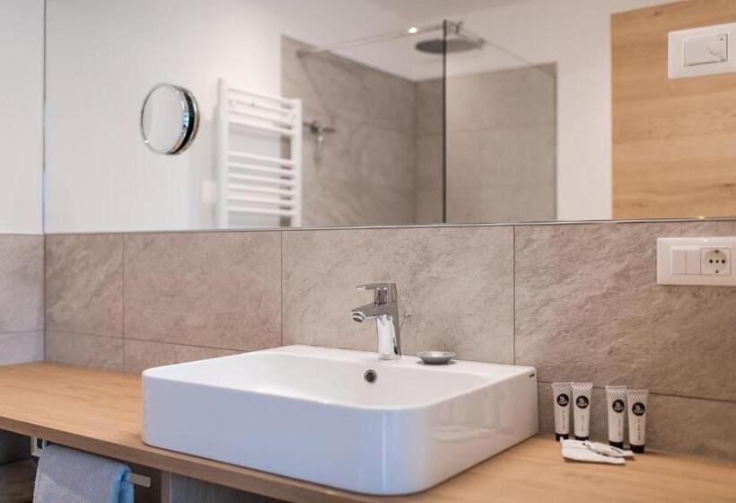 Апартаменты 1 Спальня с Террасой, Aparthotel Abiná Lana Höhe
