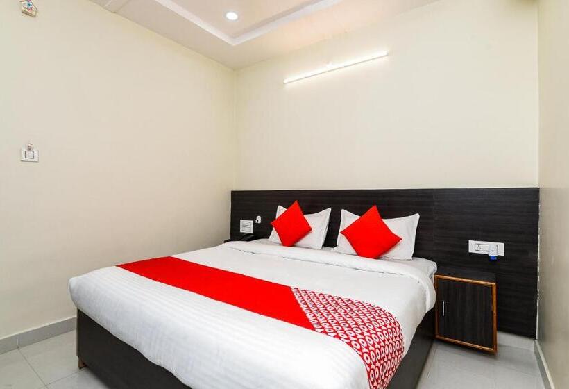 Номер Стандарт, Oyo 27635 Hotel Haripriya