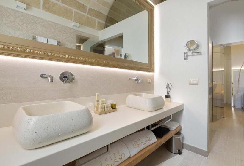 Полулюкс с Балконом, Acquaviva Suites