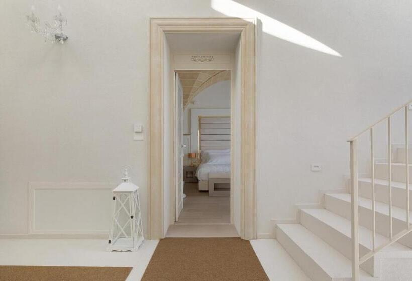 Полулюкс с Балконом, Acquaviva Suites