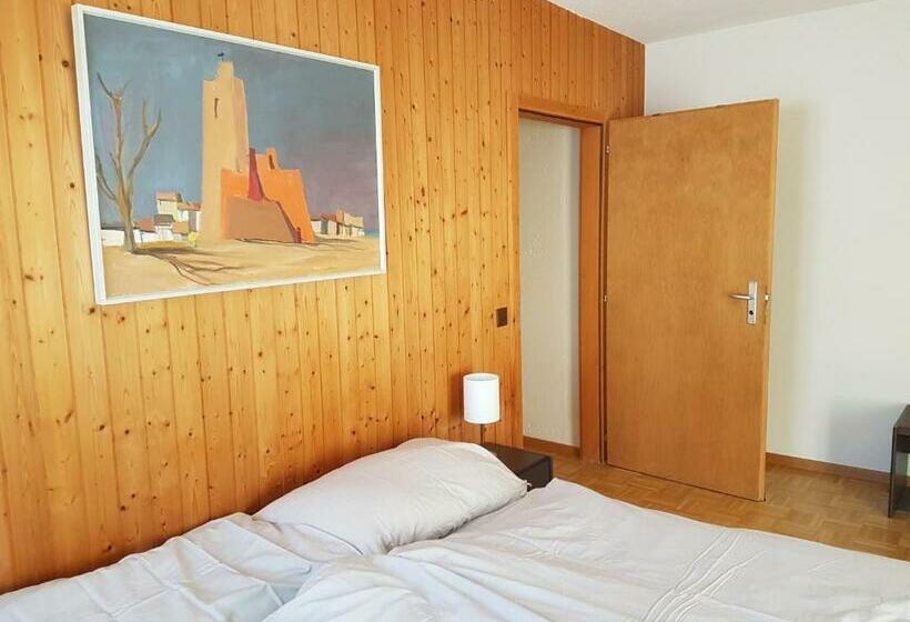 Номер Стандарт, Auberge De La Couronne