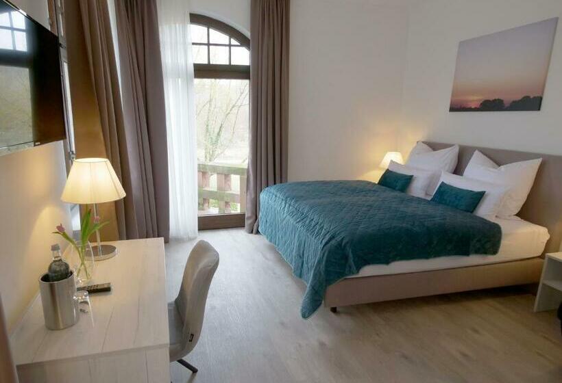 سوییت جونیور, Oberwaldhaus