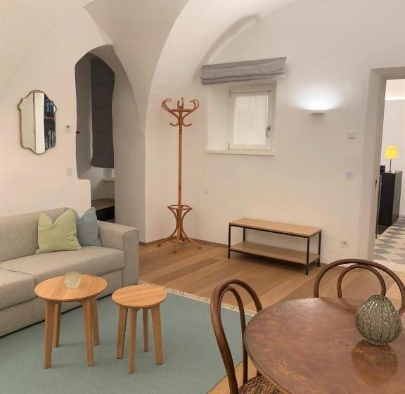 آپارتمان 1 خوابه, Kuntino Suites