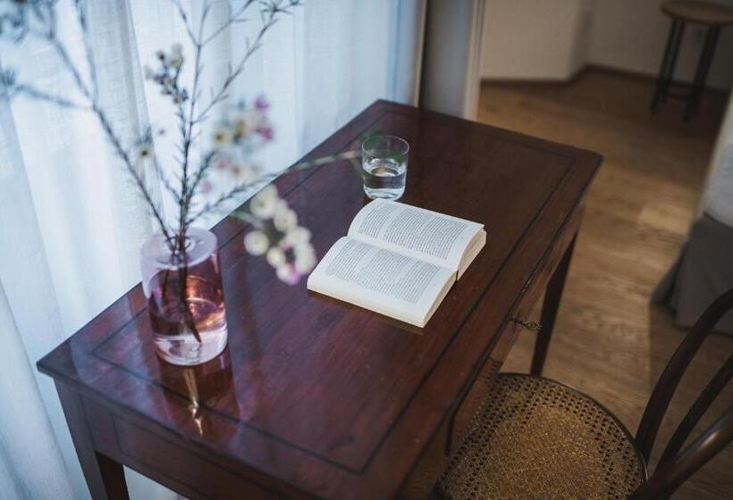 آپارتمان 1 خوابه با بالکن, Kuntino Suites