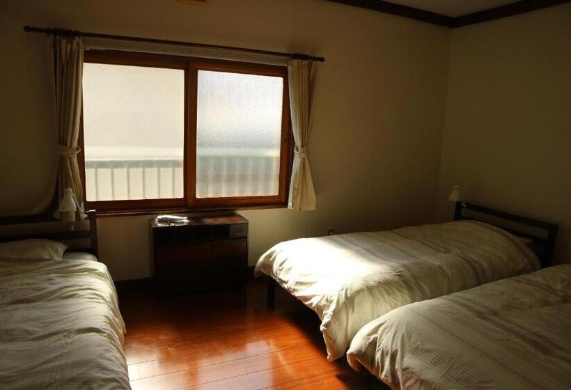 Номер Стандарт Трехместный, Hostel Jumpu Manpan