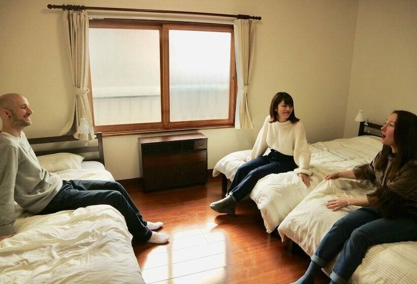 Кровать в Общей Комнате, Hostel Jumpu Manpan
