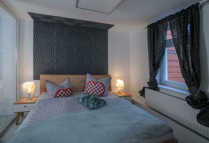 デラックスルーム, Designpension Traumschloss Hotel Garni