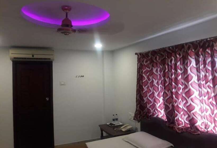 Номер Deluxe, Ramco Residency A/c