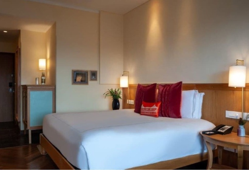Номер Deluxe Внутренний, Taj Theog Resort & Spa Shimla