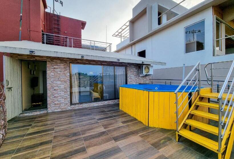 Люкс с Террасой, Pooja Villa Suites Rooms And Pool, Igatpuri