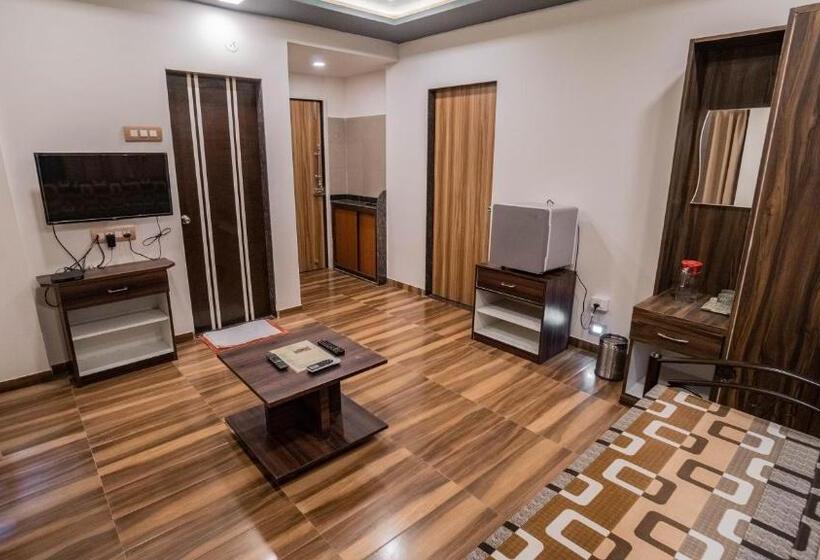Стандартный Номер Кровать Кинг, Pooja Villa Suites Rooms And Pool, Igatpuri