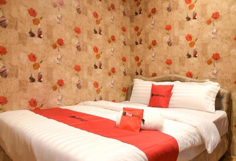 Номер Стандарт, Reddoorz Near Pelabuhan Tanjung Perak 2 Surabaya