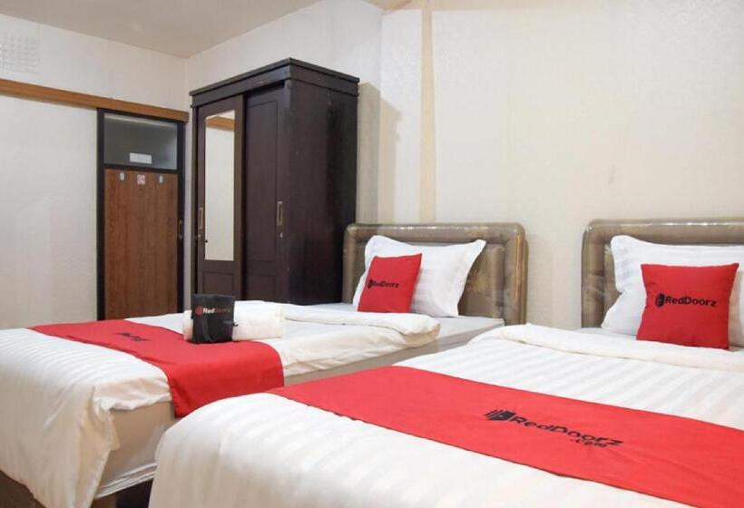 Номер Стандарт, Reddoorz Near Pelabuhan Tanjung Perak 2 Surabaya