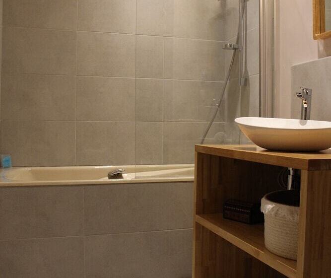 اتاق استاندارد, Manoir Du Moustoir   Hôtel Les Empreintes