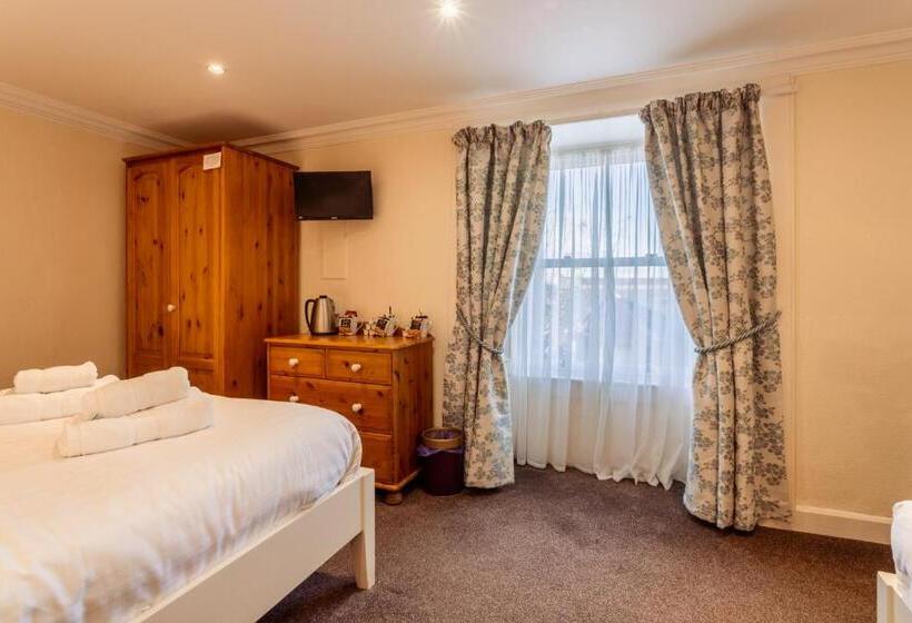 חדר סטנדרט לשלושה, Manor House Hotel Holy Island