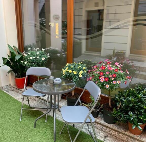 标准单人间, Residenza Lisy