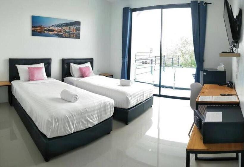 Номер Deluxe, The Phu Resort