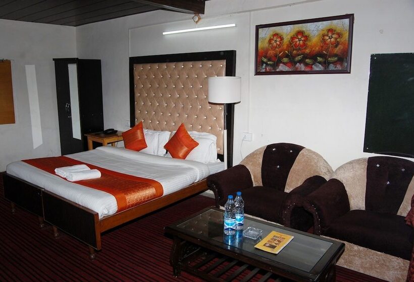 수피리어 룸, Kausani Retreat