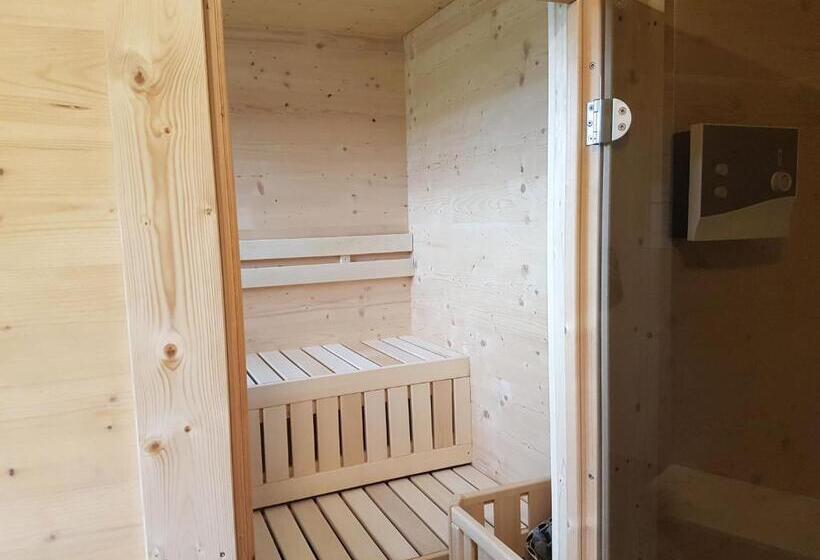Номер Стандарт, Gästehaus Am Hahnenkamm