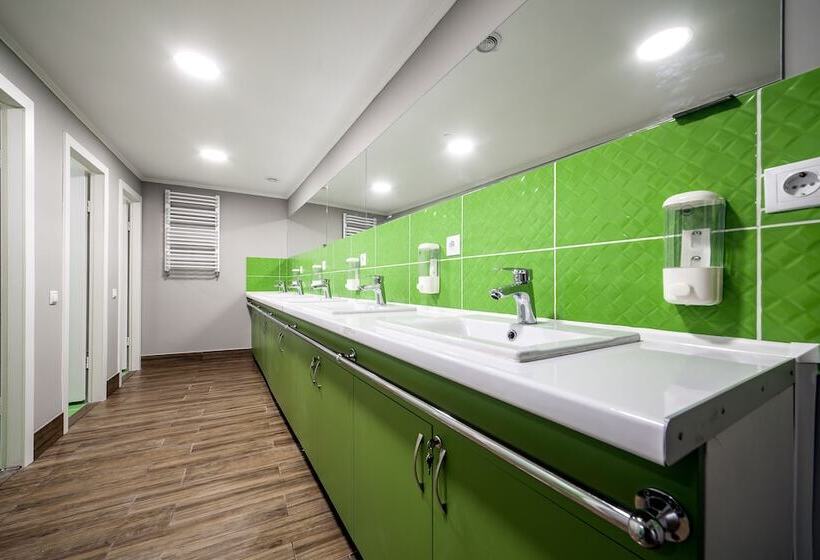 اتاق استاندارد, Ostriv Hostel